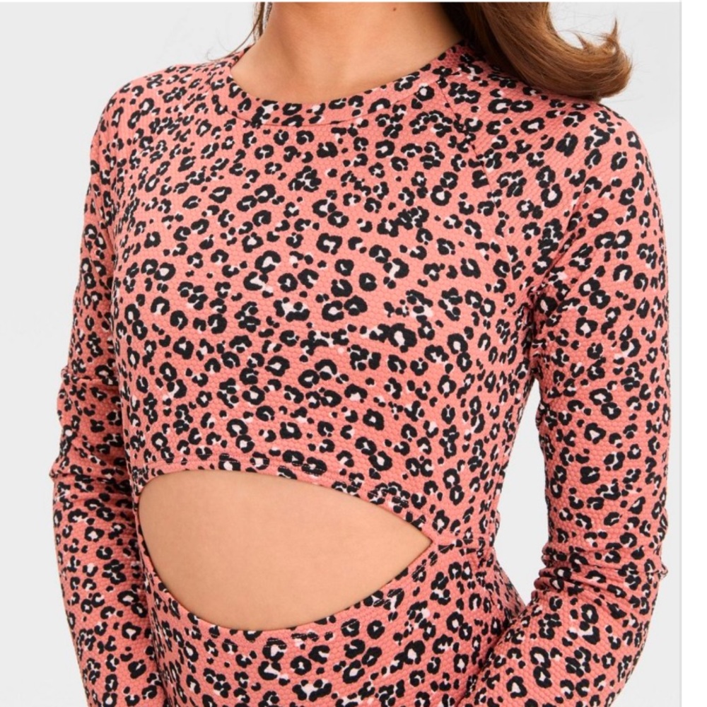 Leopard One Piece Rash Guard - Picture 2 of 10